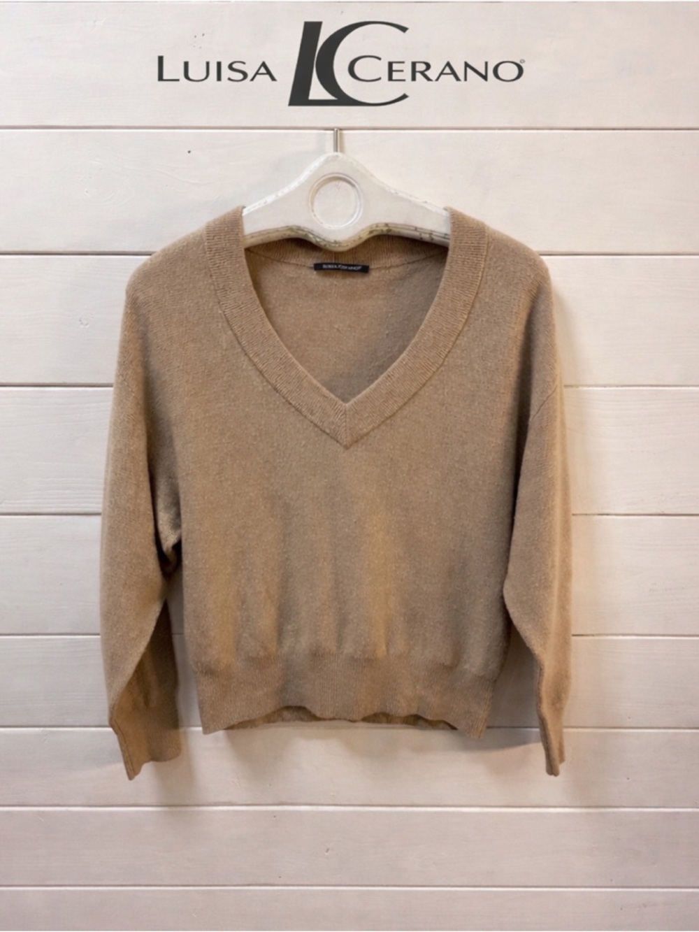 LUISA CERANO Beige V-Neck Sweater – Size 6